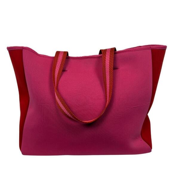 Summersalt Handbags - Summersalt The Perfect Beach Tote - Neoprene Hibiscus & Lava